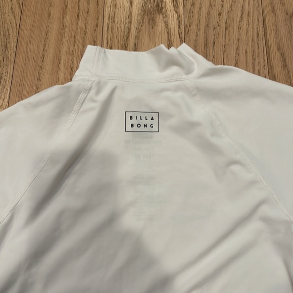 Billabong long sleeve swim tee UPF 50+ - Picture 4 of 5